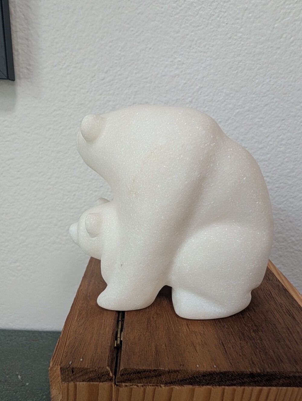 Cassiar Jade Heavy White Marble Polar Bear & Cub 4" Figurine with Box - Picture 4 of 13